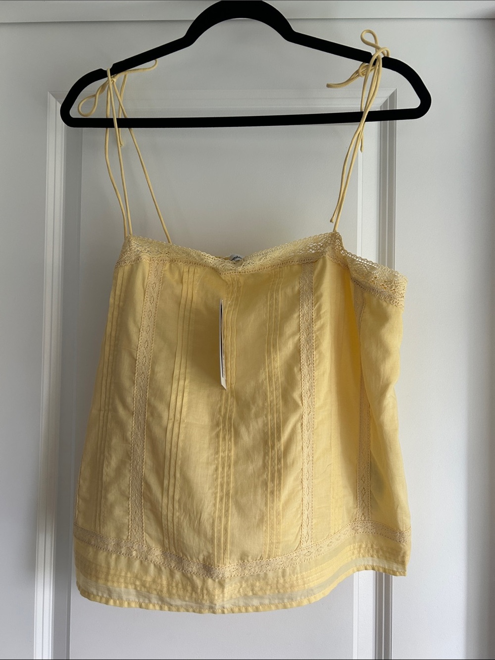 Abercrombie & Fitch Pale Yellow Lace-Trim Tie-Strap Cami